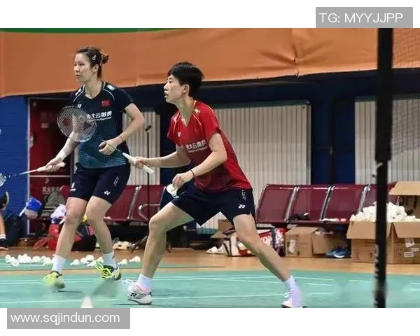 广州羽毛球队与成都羽毛球队赛后复盘分析意识碰撞与战术对决